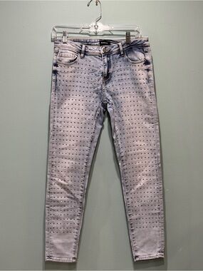 BEBE Light Wash Studded Heartbreaker Skinny Jeans - Light Blue